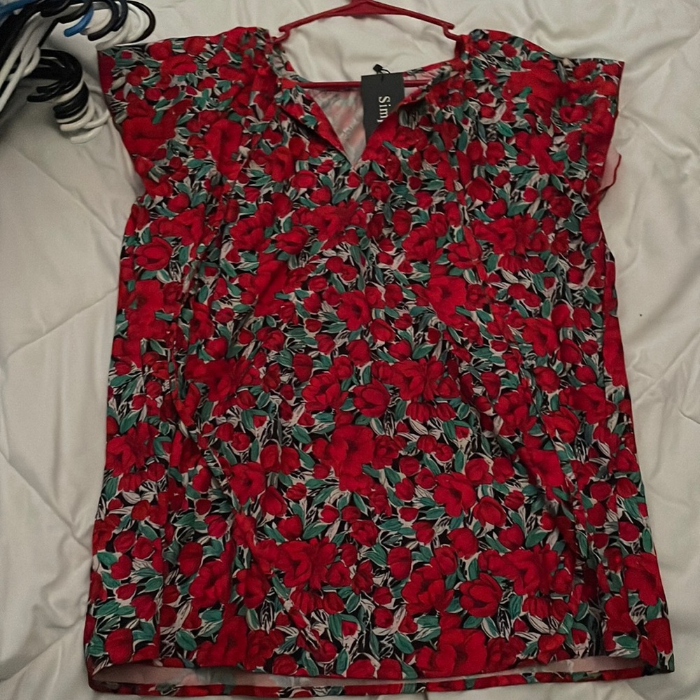 Women’s shirt with red roses